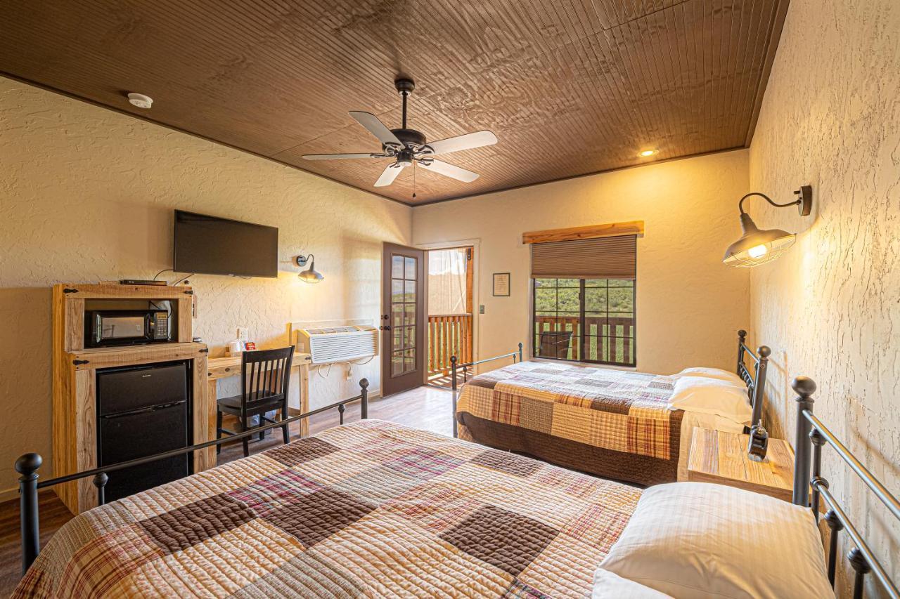 Miners Cabins #1 - Two Double Beds And Private Balcony Тумстоун Екстер'єр фото