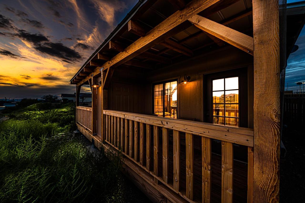 Miners Cabins #1 - Two Double Beds And Private Balcony Тумстоун Екстер'єр фото
