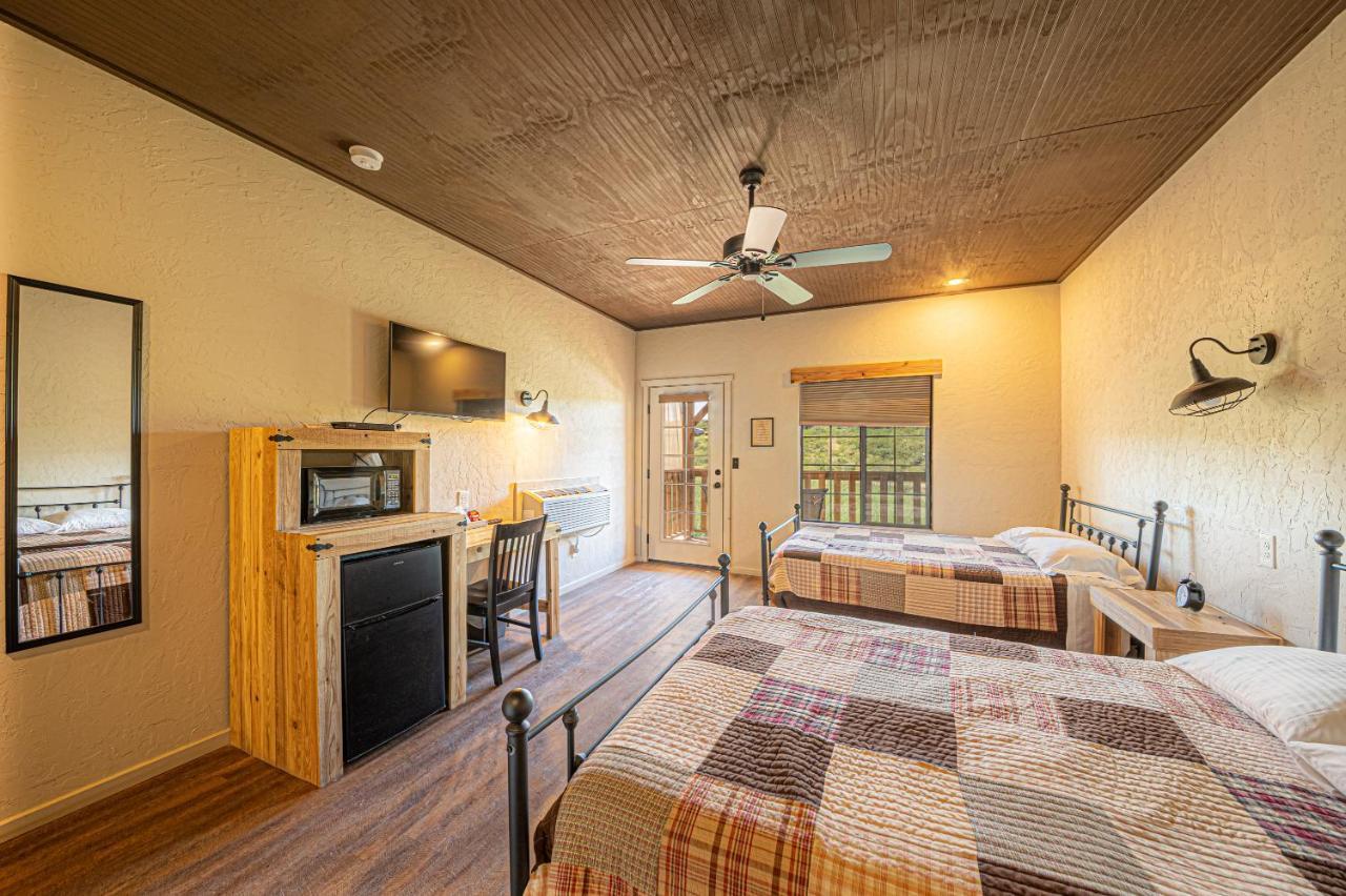 Miners Cabins #1 - Two Double Beds And Private Balcony Тумстоун Екстер'єр фото