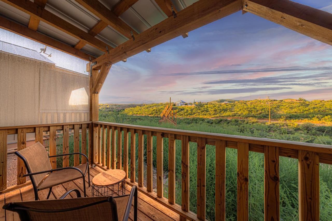 Miners Cabins #1 - Two Double Beds And Private Balcony Тумстоун Екстер'єр фото