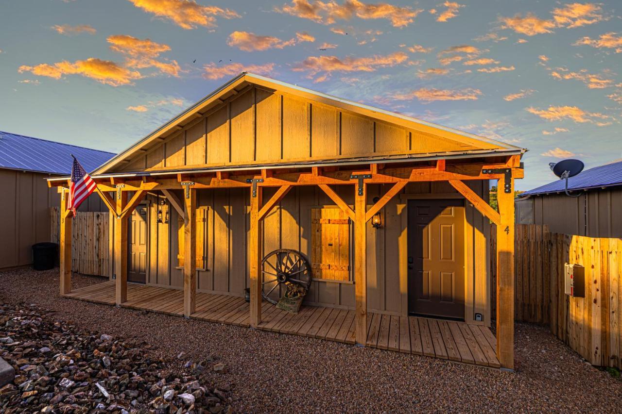 Miners Cabins #1 - Two Double Beds And Private Balcony Тумстоун Екстер'єр фото